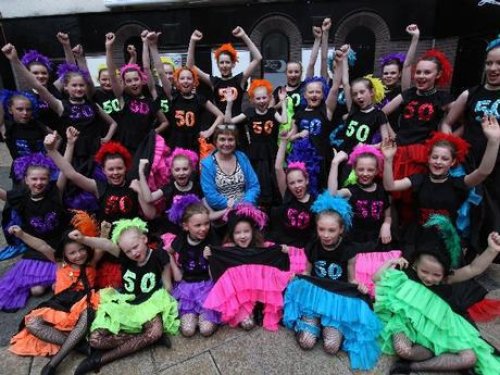 children cheering 
