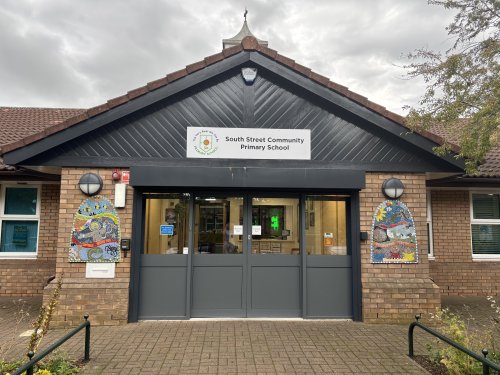 Rooms for short or long term hire