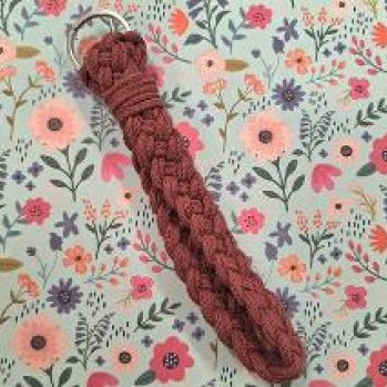 Crafternoon: Macrame Keyrings